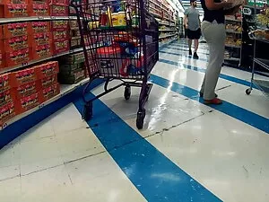 Большезадая рыжая в  ...