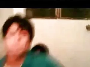 शिक्षा के एडेला पकड़ ...