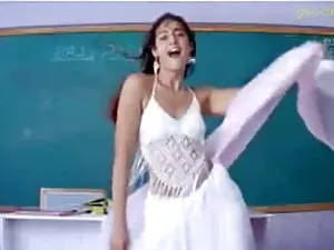 गर्म लड़की इलाज के ल ...