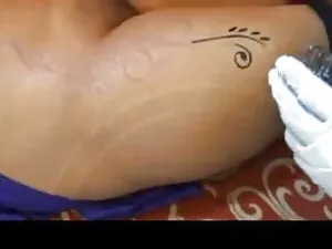 मछली जाल में किशोरों ...