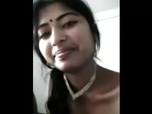 आज मेरे पति ने मुझे  ...