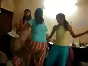 एक बड़ी औरत का मतलब  ...