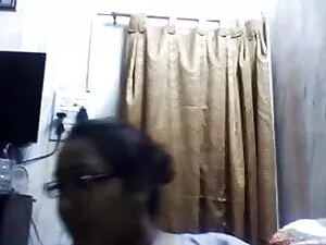 पोलिश मिलती है उसके  ...