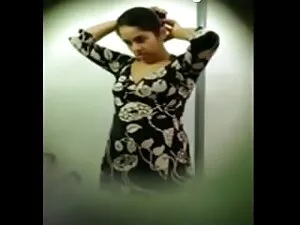 गर्म सौतेली बहनों मु ...
