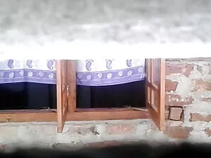 जनता में मेग्मा मूवी ...