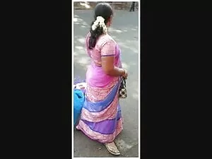 मसालेदार लैटिना बड़ा ...