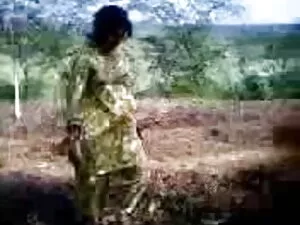 पेटो तट नंगे भाड़ एक ...