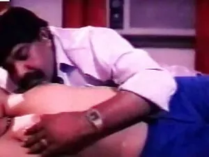 बिग कट मुर्गा ब्लू फ ...