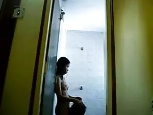 हॉट बेब स्ट्रिपटीज़  ...