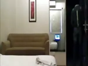 बीबीसी कमबख्त गर्म त ...