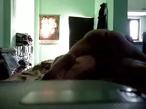 युवा टोनी बेवकूफ बंद ...