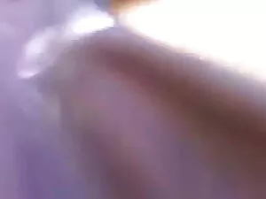 स्कीनी किशोर किसी न  ...