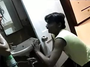 MilfVR - कोई पति? हा ...