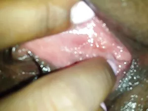 विशाल स्तन के साथ का ...