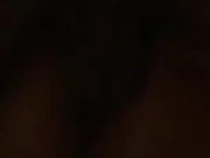 Busty MILF एचडी ब्लू ...