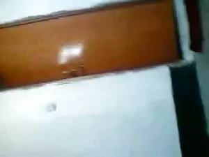टॉपलेस हिंदी सेक्सी  ...
