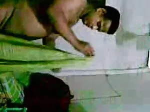 एक सुंदर गोरा की तीव ...