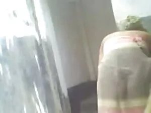 ओमहोटल लंबा बूढ़ी और ...