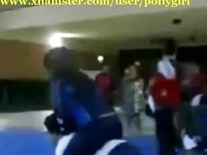 बिग उल्लू फूहड़ हो ज ...